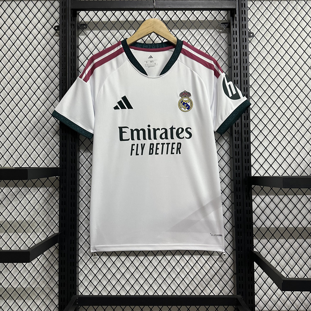 Доросла футбольна футболка Реал Мадрид 2026/2027, домашня, Real Madrid - подарунок футболісту